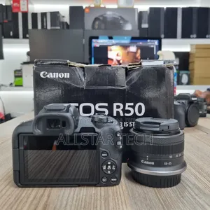 Canon EOS R50 Mirrorless Camera With 18-45mm Lens (Black)