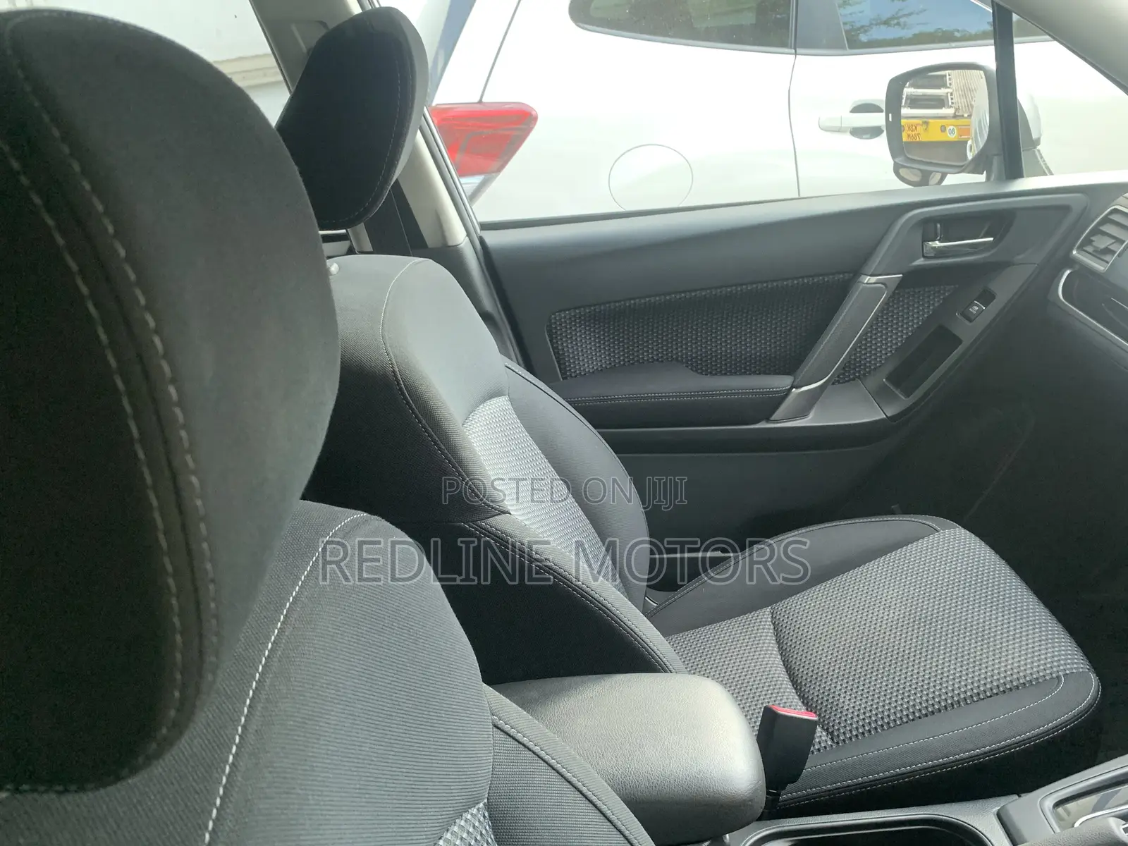 Subaru Forester 2.5i Touring AWD 2017 Gray