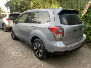 Subaru Forester 2.5i Touring AWD 2017 Gray