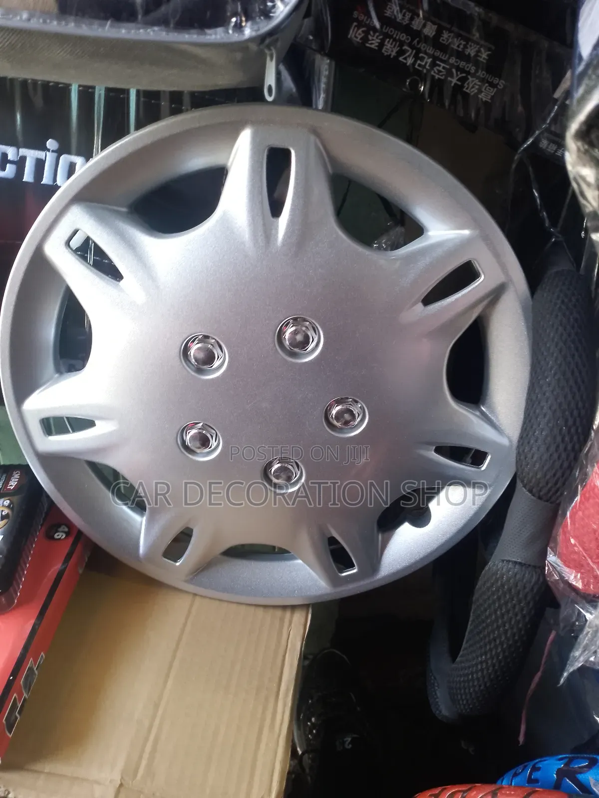 Silver 4pcs Decoration Wheel Caps Size 14