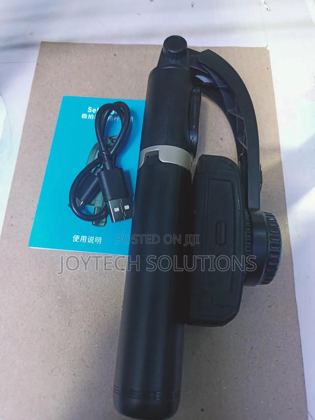Portable Stabilizer Selfie Stick Tripod - thumbnail 2