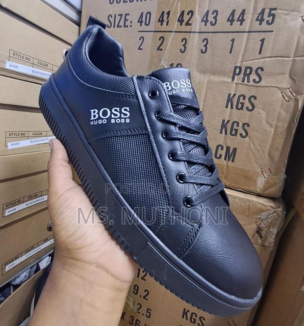 Authentic Bosss Quality Casuals 30-45 - thumbnail 3