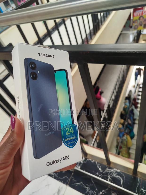 New Samsung Galaxy A06 64 GB Black - thumbnail 3
