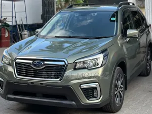 Subaru Forester 2.5i Limited AWD 2018 Green