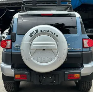 Toyota FJ Cruiser 2017 Blue