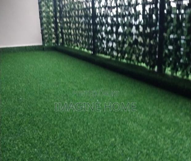 Artificial Green Fence With Artificial Grass Carpet Home Dec - main view