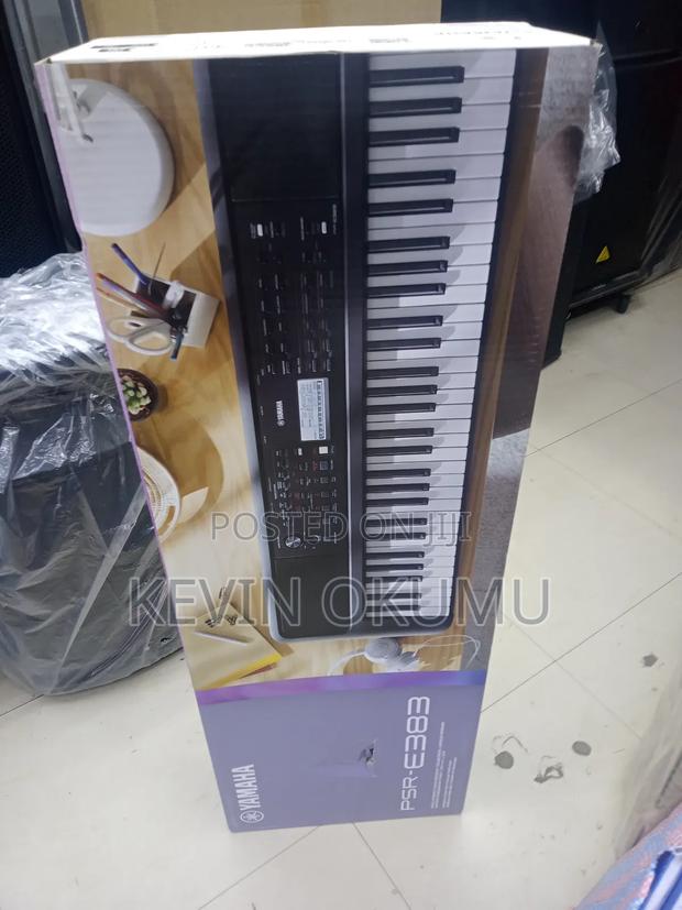 PSR E-383 Yamaha Keyboard