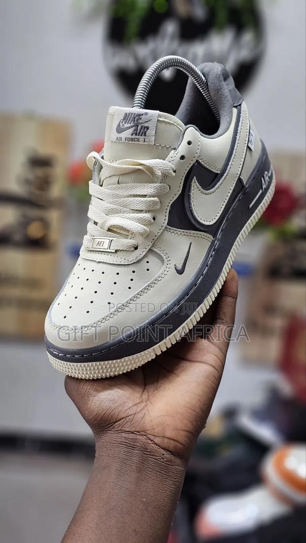 Nike Airforce 1 Custom Unisex Sneakers - thumbnail 3