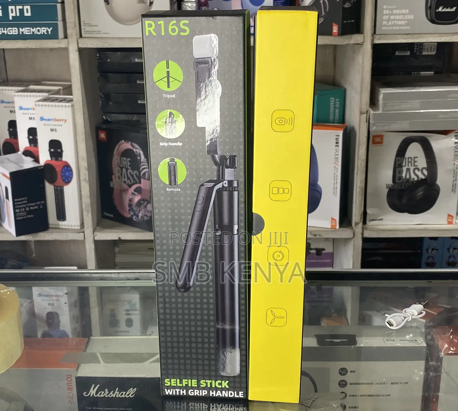 R16S Selfie Stick With Led Light and Grip Handle, 1.7 M