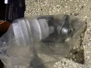 Brake Master Cylinder Mitsubishi L200 Triton