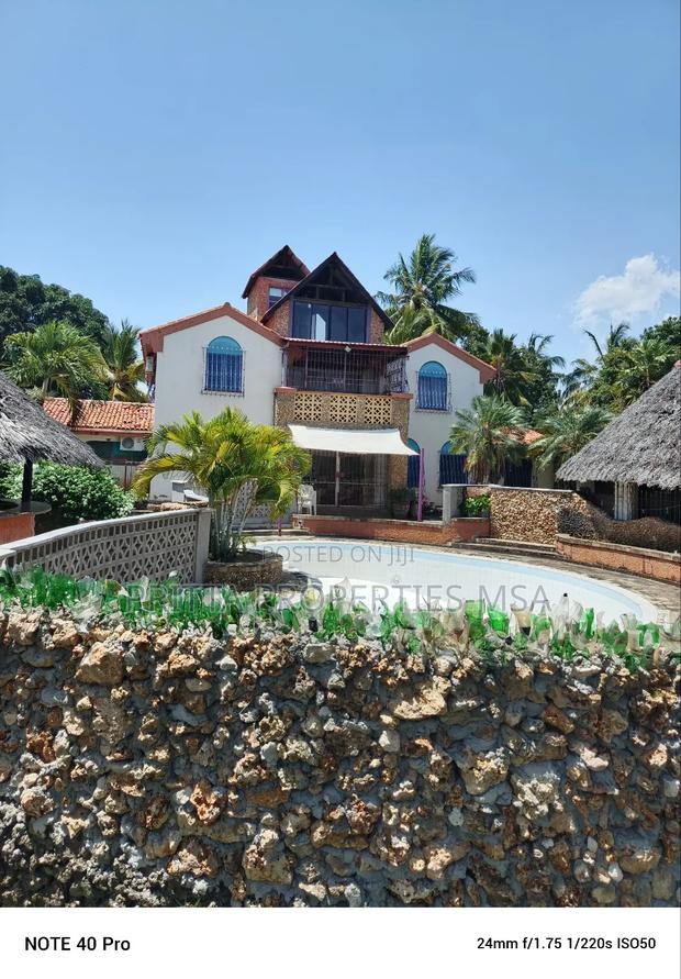 3bdrm Maisonette in Nyali for rent