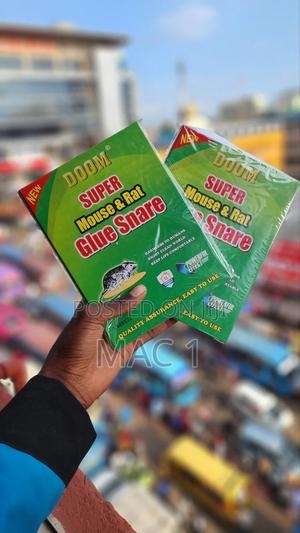 Rat Books Sticky Human Friendly Rat Trap - thumbnail 2