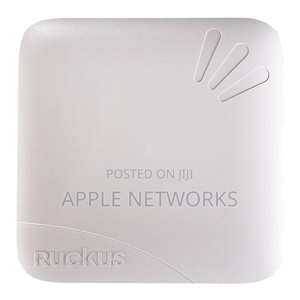 Ruckus Zoneflex R700 Dual Band Indoor Access Point - main view