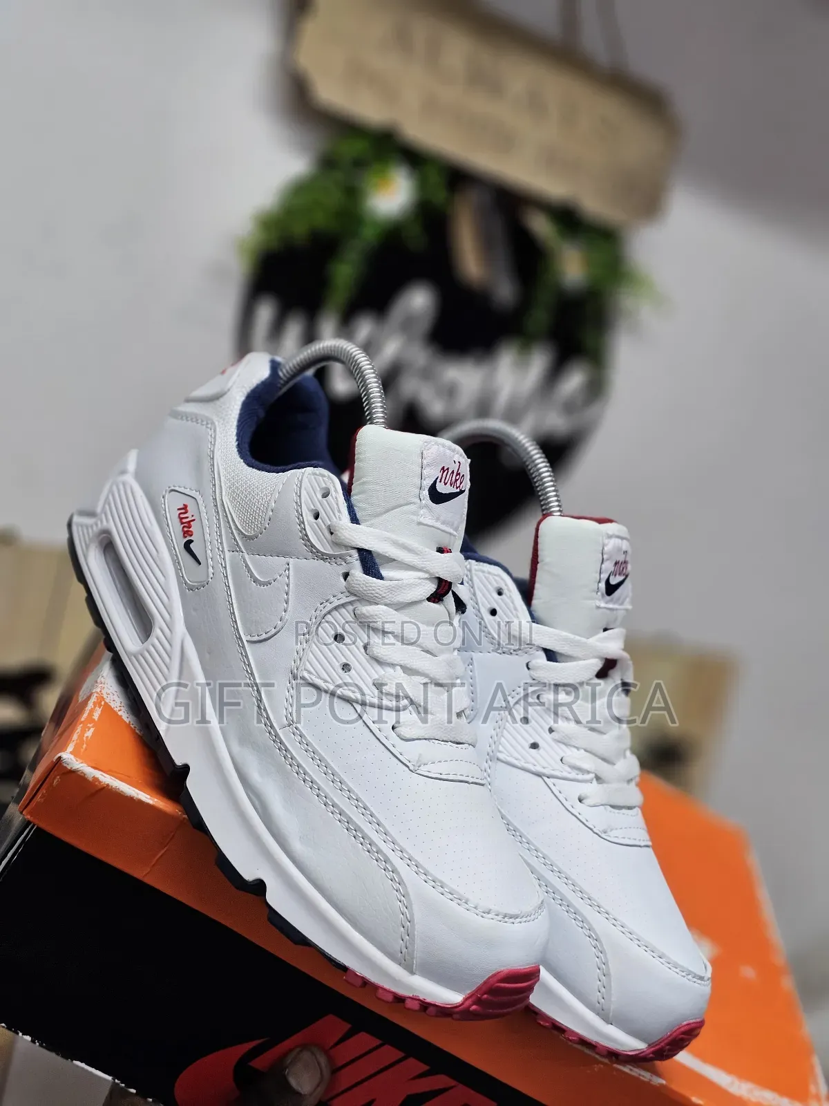 White Unisex Airmax 90 Sneakers