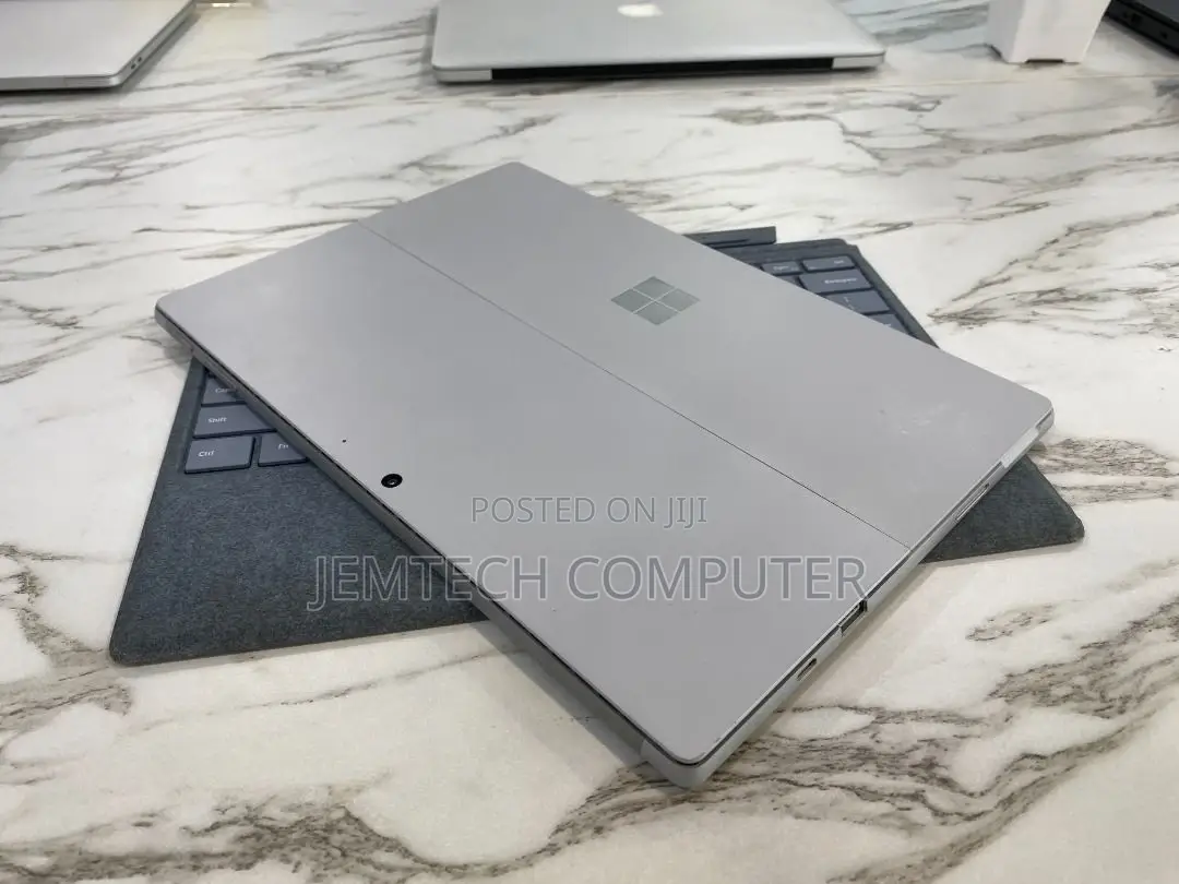 New Laptop Microsoft Surface Pro 7+ 16GB Intel Core I7 SSD 256GB