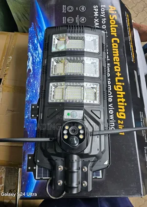 S80 300W Solar Streetlight With 4G PTZ Camera