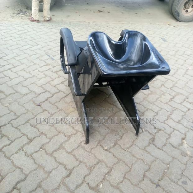 Barber Sink Chair - main view