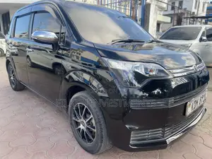 Toyota Spade 1.5 2016 Black