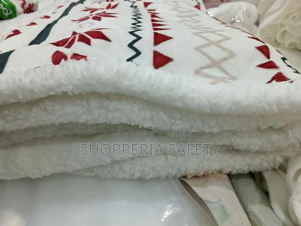 Double Layered Xmas Themed Blankets - thumbnail 2