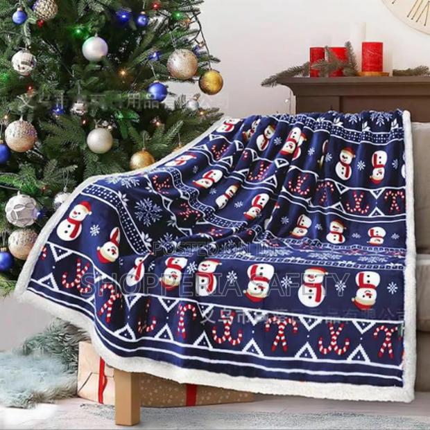 Double Layered Xmas Themed Blankets - thumbnail 8