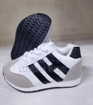 Classy Sneakers - thumbnail 2