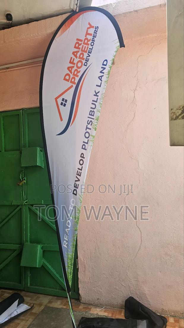 Teardrop Banner Printing - thumbnail 2