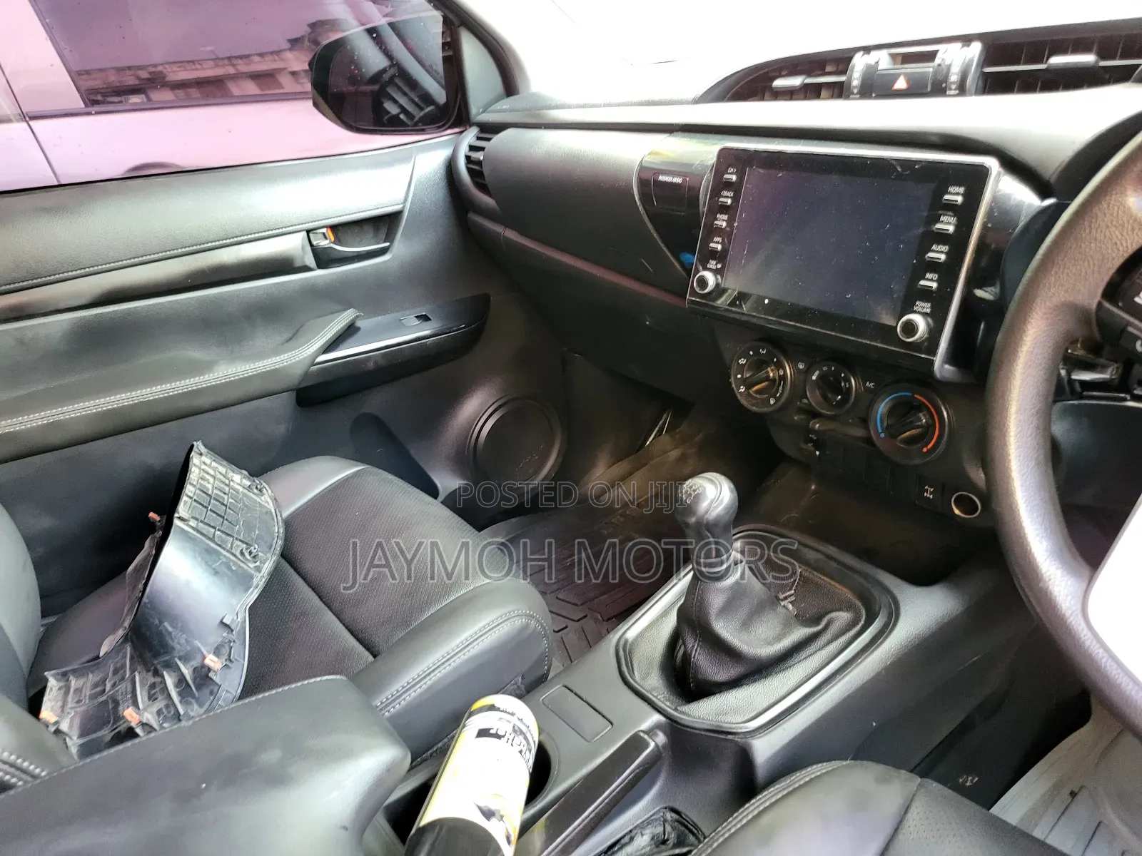Toyota Hilux 2016 Gray