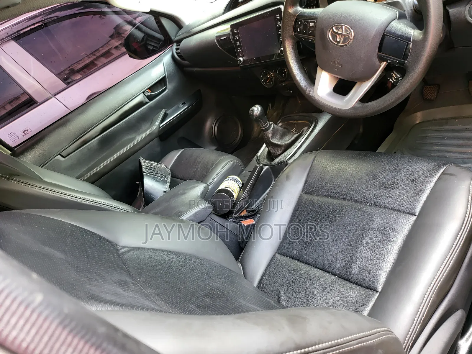 Toyota Hilux 2016 Gray