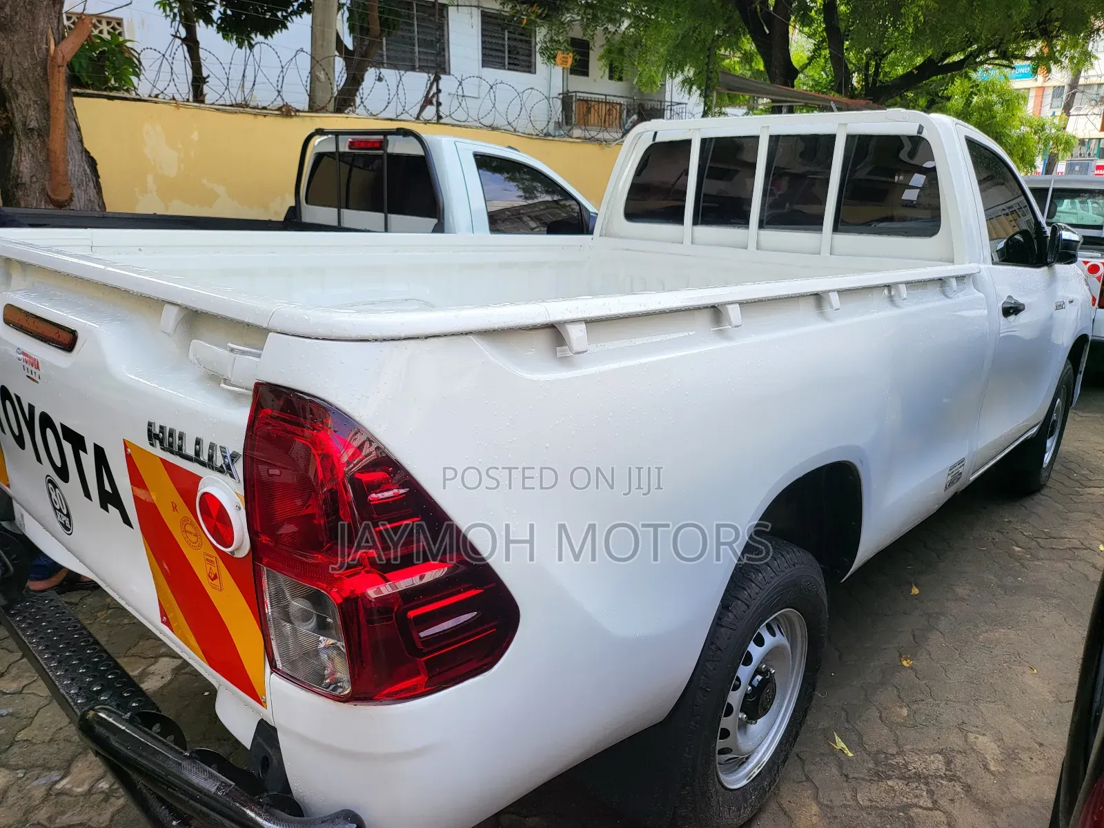 New Toyota Hilux 2021 White