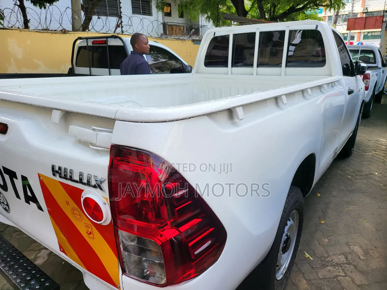 New Toyota Hilux 2021 White