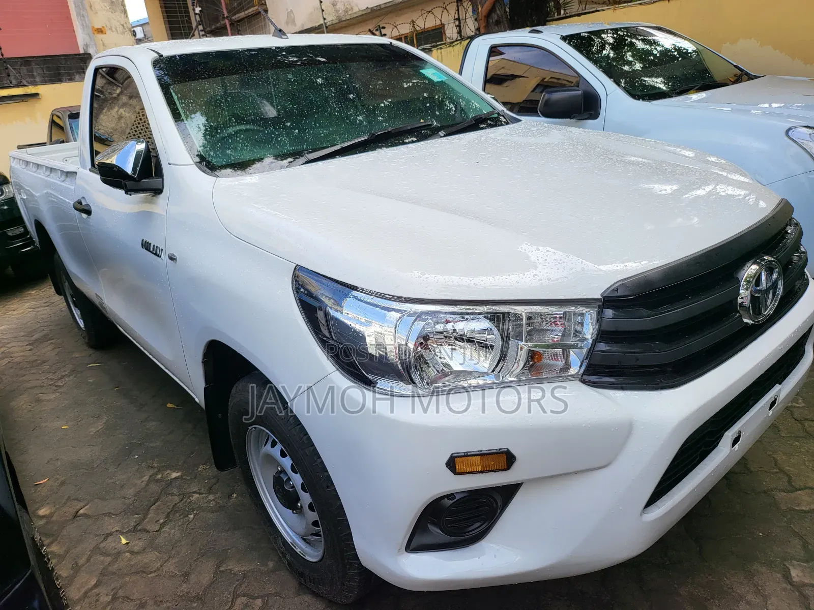 New Toyota Hilux 2021 White