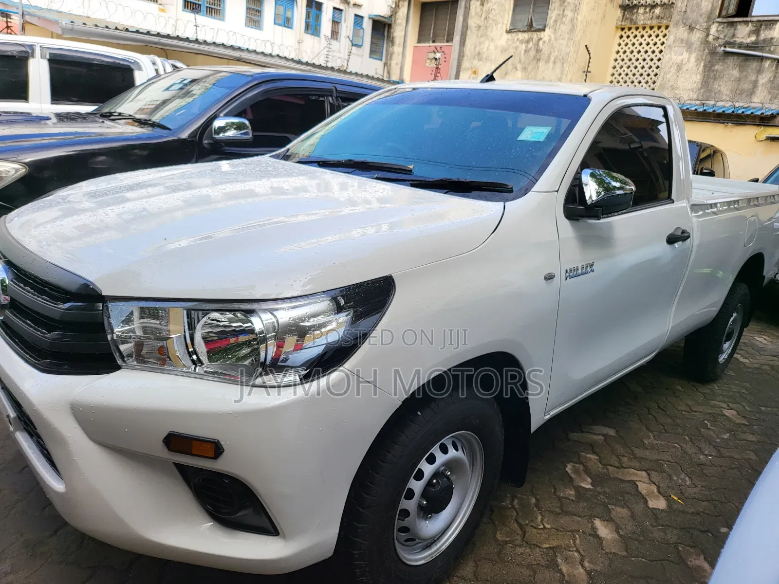 New Toyota Hilux 2021 White
