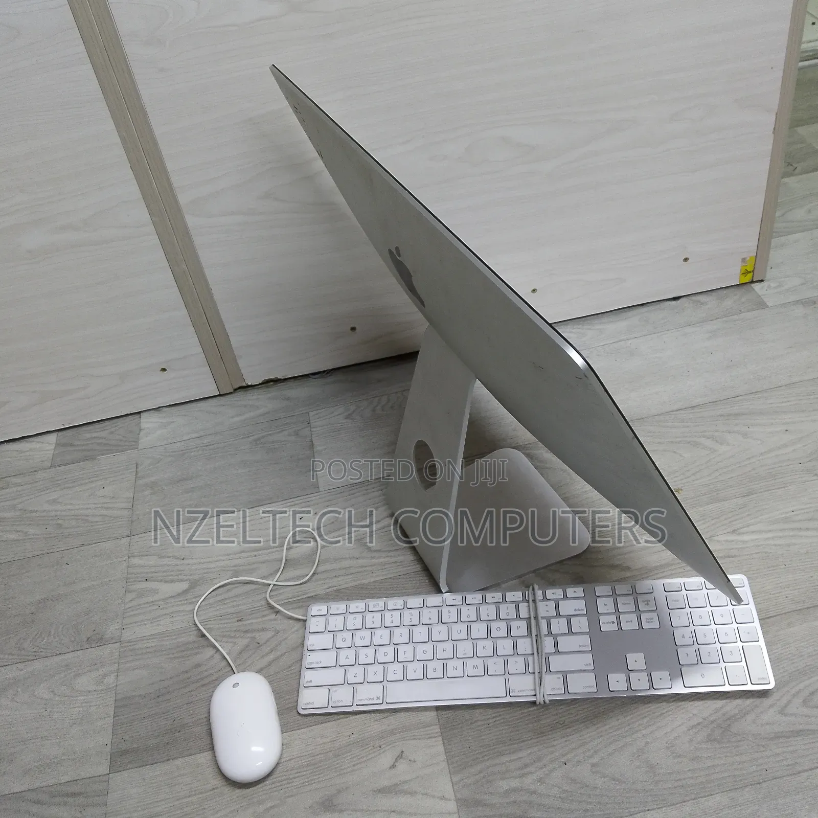Desktop Computer Apple iMac 12GB Intel Core I5 SSD 512GB