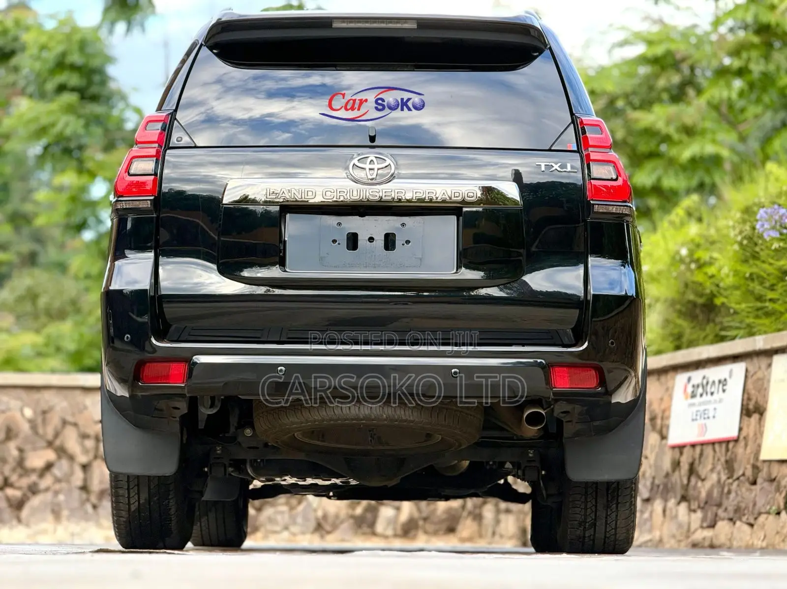 Toyota Land Cruiser Prado 2022 Black