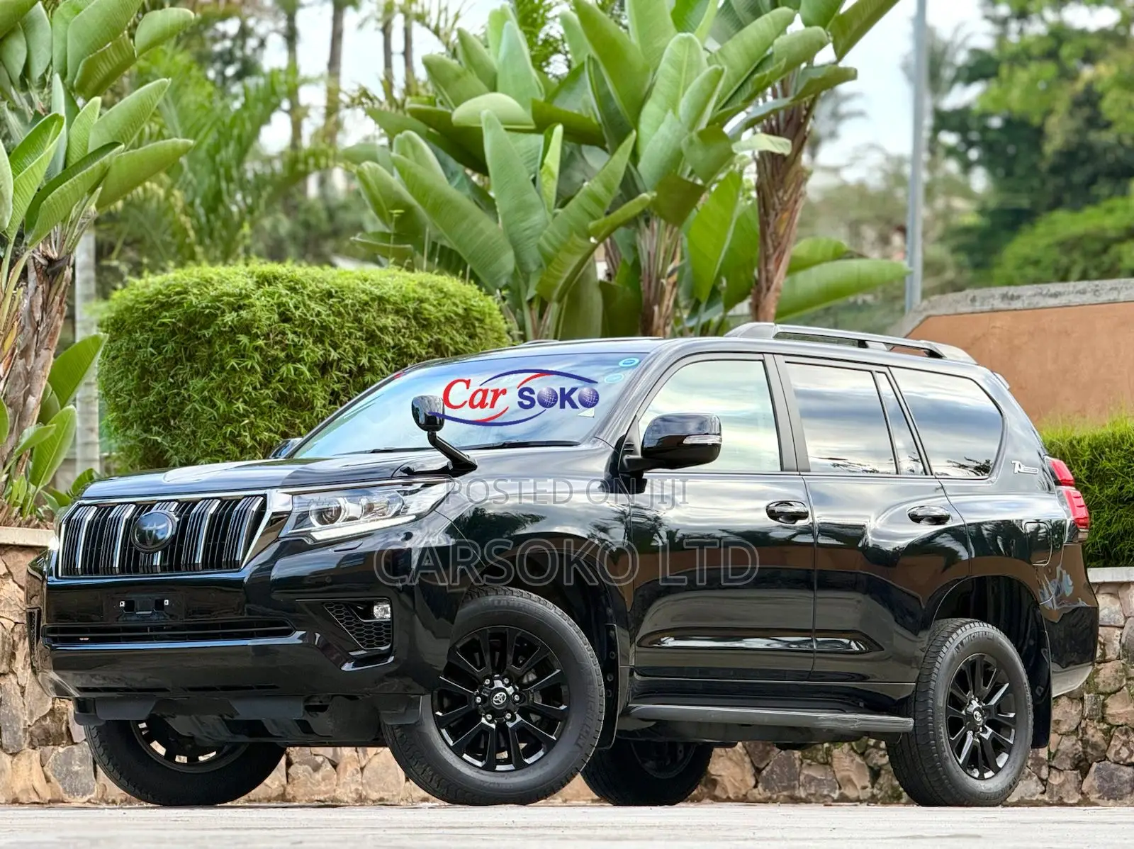 Toyota Land Cruiser Prado 2022 Black