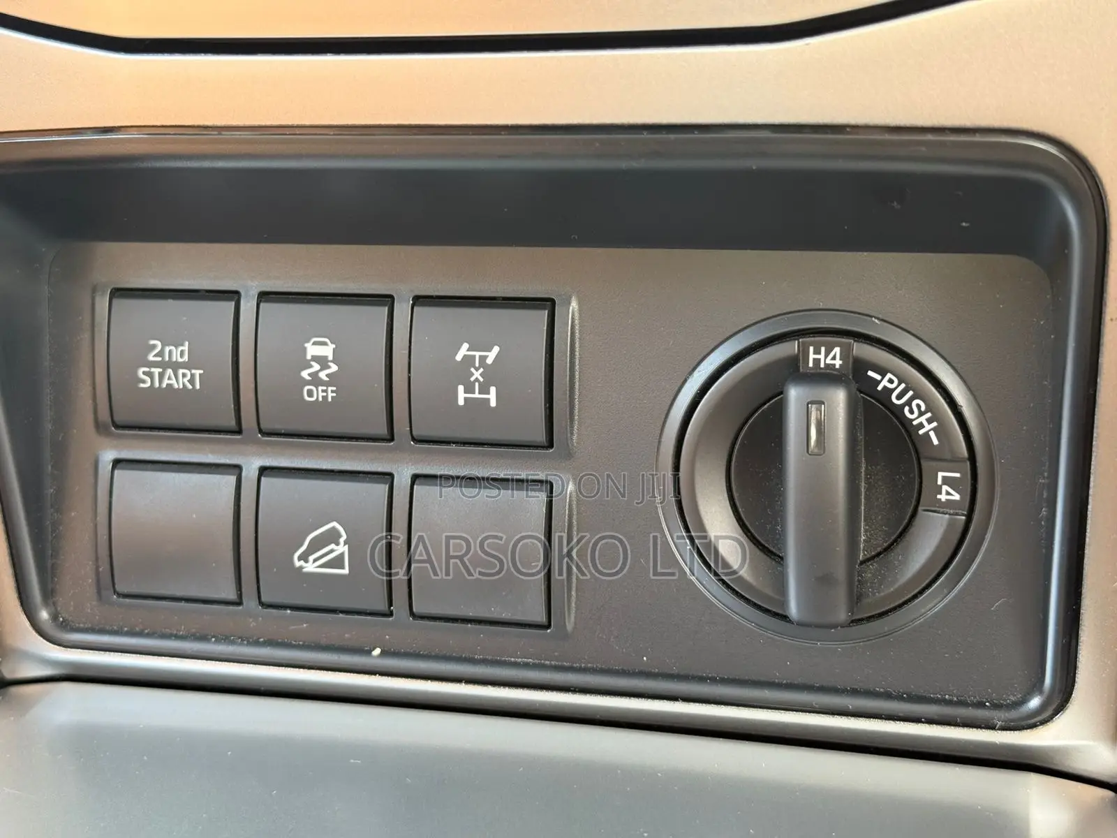 Toyota Land Cruiser Prado 2022 Black
