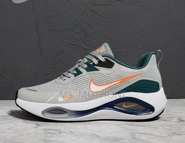 Quality Gents Nike Sneakers / Trainers 40-45