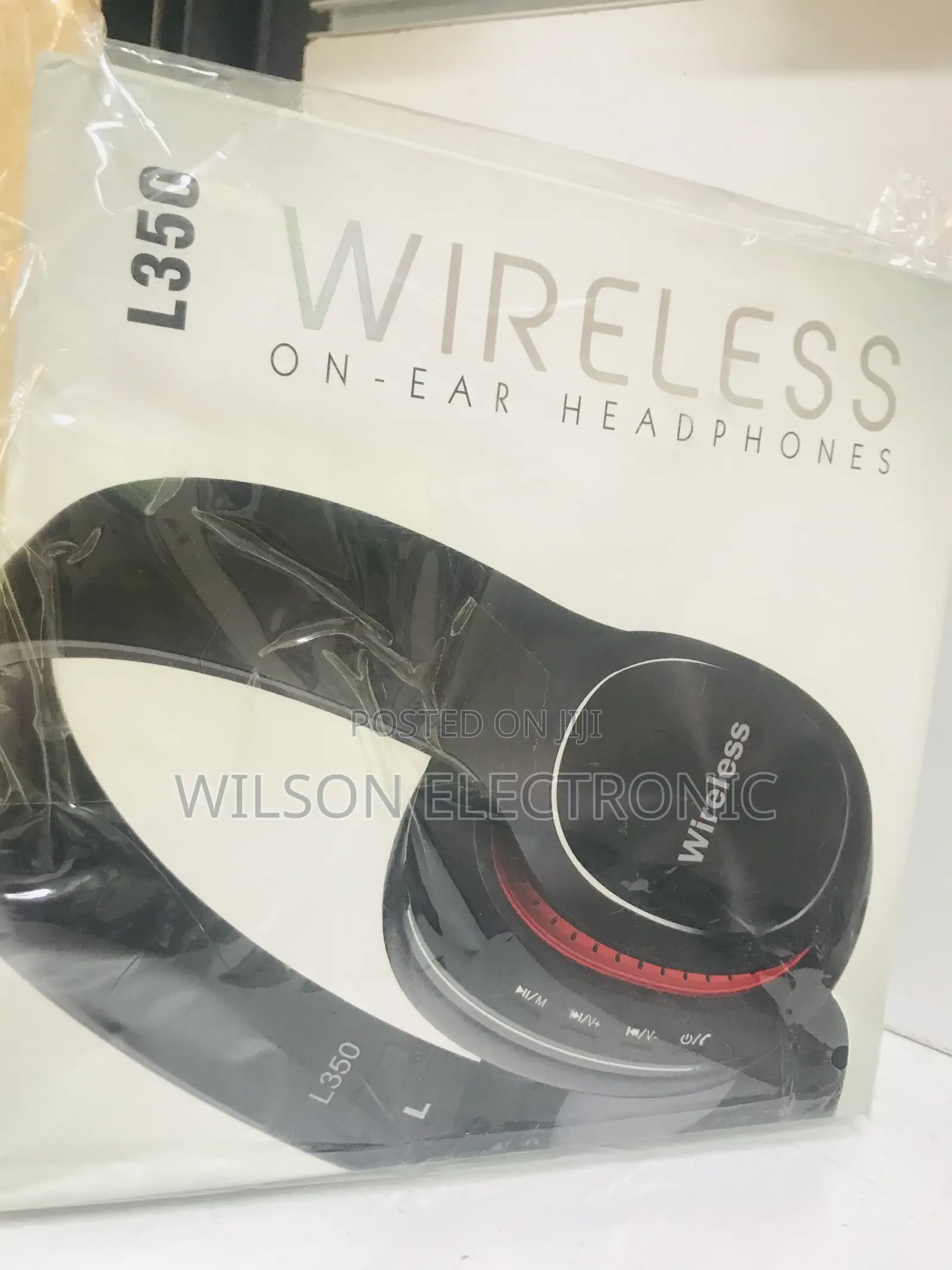 L350 on-Ear Headphone