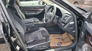 Toyota Crown 2017 Black
