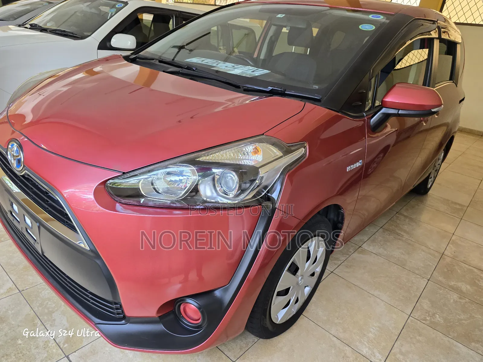 Toyota Sienta 2017
