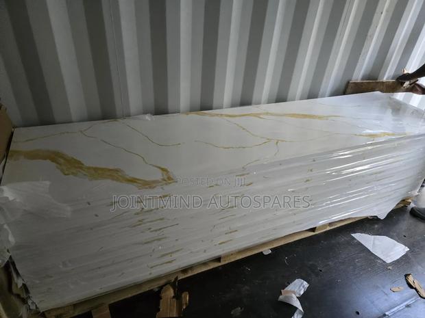Quartz- Carrara Gold