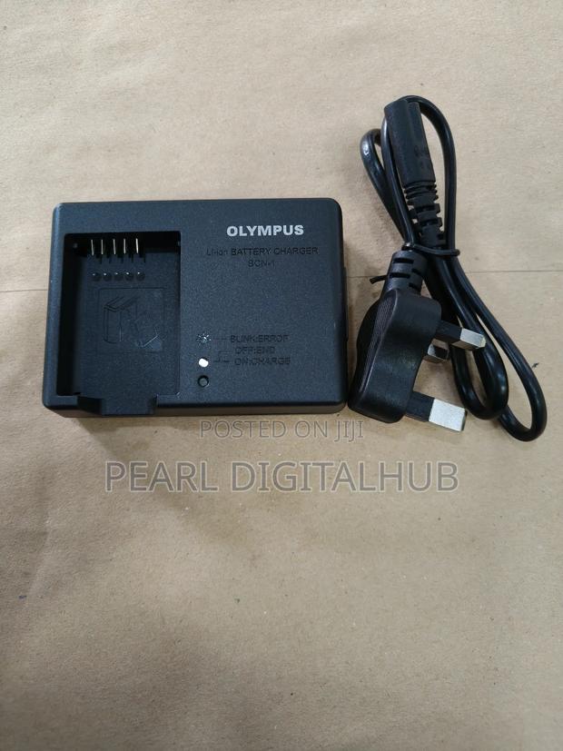 Olympus BCN-1 Battery Charger - main view