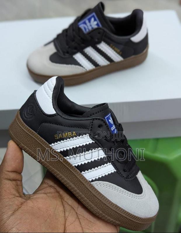 Kids Sneakers Available in 25-30 - thumbnail 3