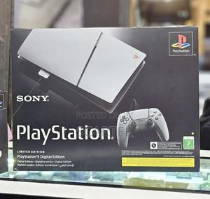 Play Station 5 Digital Edition Limited Edition - thumbnail 2