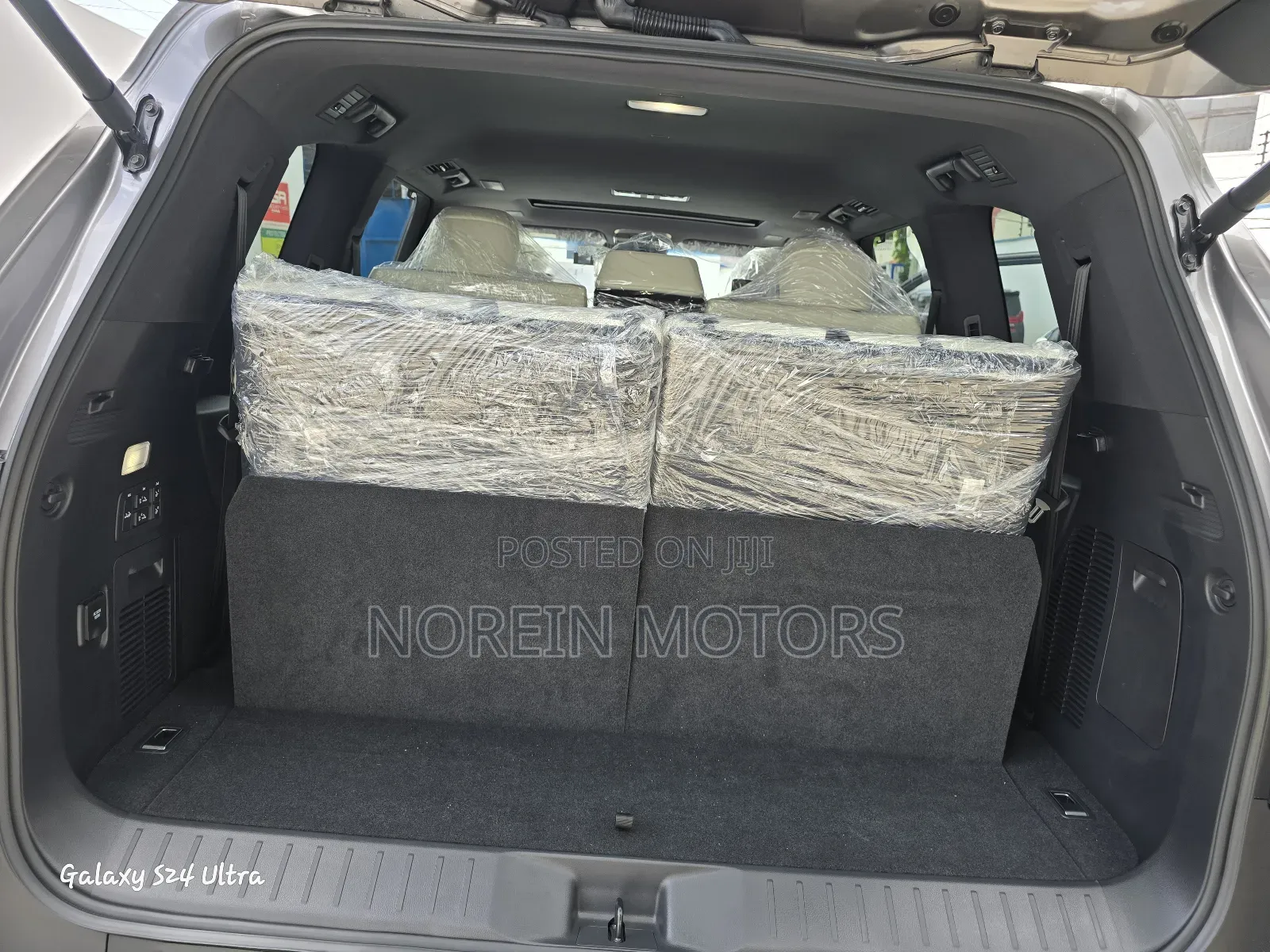 New Lexus LX 2024 Silver