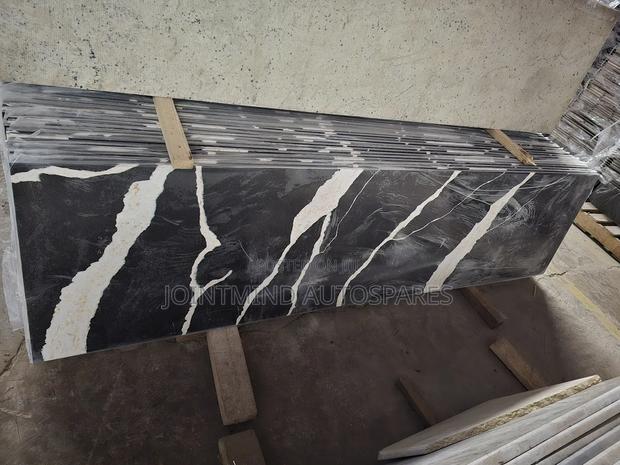 Quartz Carara Black - thumbnail 2