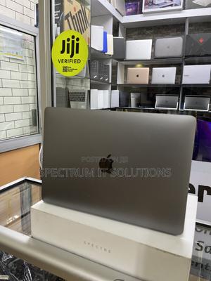 Laptop Apple MacBook Pro 8GB Intel Core I5 SSD 512GB - main view