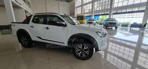 New Isuzu D-MAX 2024 White