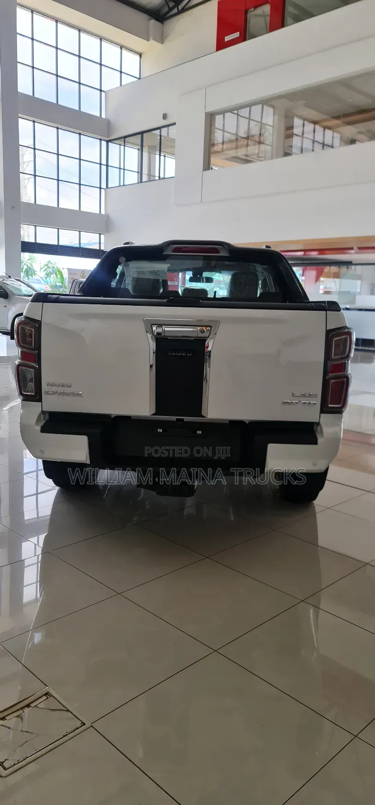 New Isuzu D-MAX 2024 White