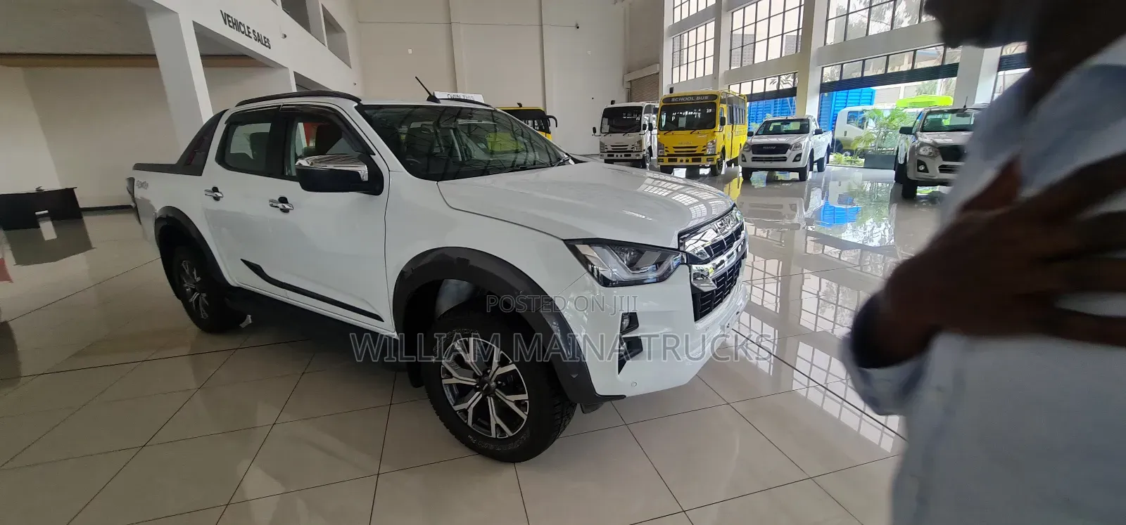 New Isuzu D-MAX 2024 White